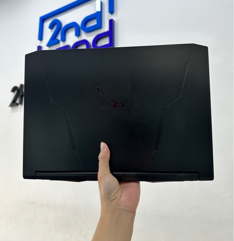 Laptop Acer Nitro AN515-45 - Màn 144Hz - Ryzen 5 5600H/GTX 1650 - Ram 16/512GB SSD (88%) - Pin 73% - Màu đen - Ngoại hình 97% - Màn rộp trầy, touchpad trầy, bể góc nứt khung nhẹ - Kèm sạc