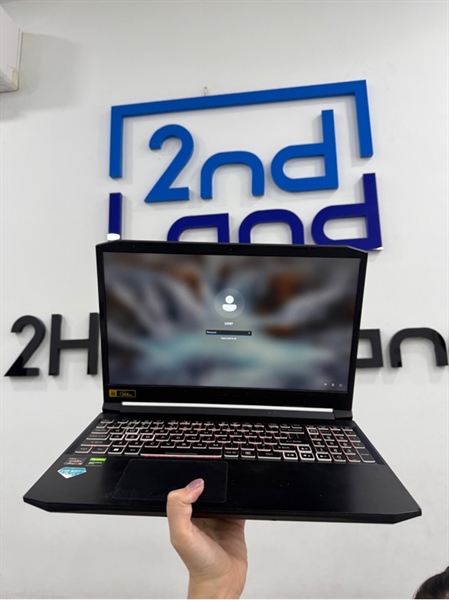 Laptop Acer Nitro AN515-45 - Ryzen 5 5600H - 16GB/512GB SSD - Màu đen - Pin 65% - Ngoại hình 97% - Màn tối viền nhẹ , màn trầy , cấn móp 4 góc , trầy touchpad , trầy - Kèm sạc 135W 2