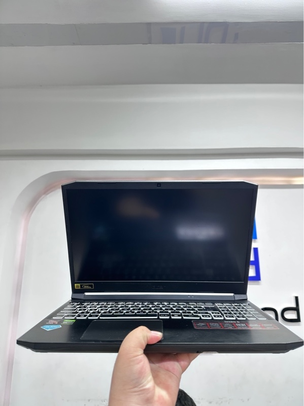 Laptop Acer Nitro AN515-45 - Ryzen 5-5600H - 8/512ssd - GTX 1650 4GB - Màu đen - Pin 76% - Ngoại hình 97% - Màn phản quang, ám hồng, in phím nhẹ - Kèm sạc