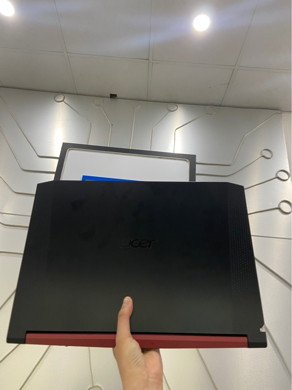Laptop Acer Nitro AN515-54 - I7-9750H - Ram 16/512GB SSD - Sức khoẻ ổ 86% - GTX 1650 - Pin 77% - Màu đen - Ngoại hình: 97% - phản quang, ám hồng - Kèm sạc