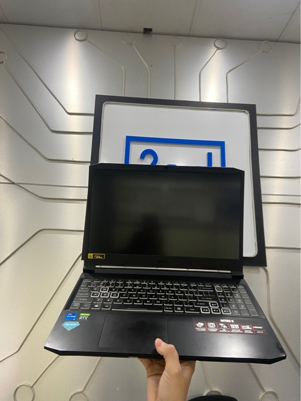 Laptop Acer Nitro AN515-57 i5-11400H - Ram 8/512GB SSD - RTX 3050 4GB - FPS 52 - Pin 85% - Màu đen - Ngoại hình: 97% - loa rè nặng , màn nền đen ám 4 góc màn , nút End delay - Kèm sạc
