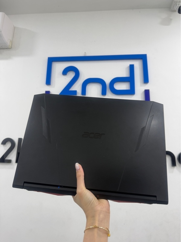 Laptop Acer Nitro AN515-57 - i5-11400H/RTX3050 Ram 16/512GB ssd - Màu đen - Pin 85% chu kì sạc 112 lần - Ngoại hình 98% - Màn ám vàng , hằn phím , phản quang - Kèm sạc