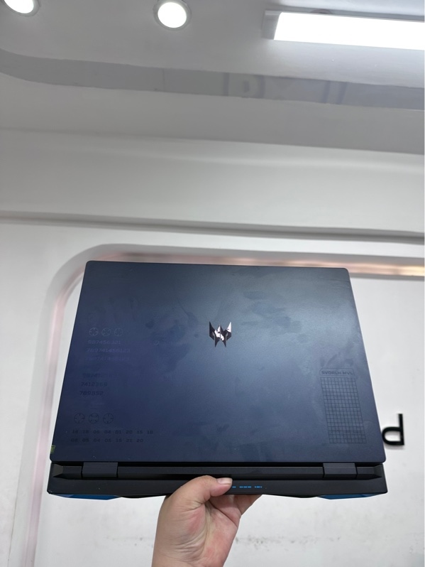 Laptop Acer Predator Helios Neo 16 - i5 13500HX - 16/512ssd - RTX 4060 (8G) - Màn 16 inch/ FullHD/ 165hz - Màu đen - Pin thay 100% - Ngoại hình 98% - Kèm sạc