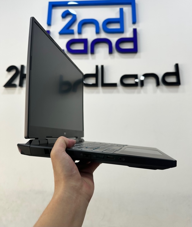 Laptop Acer Predator PHN16-71 - Màn 165hz, 16inch 2k - i7 13700HX/RTX 4050 - 16/512GB SSD - Pin 84% - Màu đen - Ngoại hình 98% - Kèm sạc