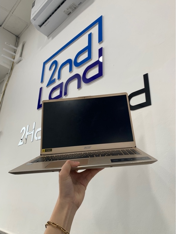 Laptop Acer Swift 3 SF315-52 - i5 8250U - Ram 20GB/SSD 120GB + HDD 1TB - Màu vàng - Pin 72% - Ngoại hình: 97% - Màn ám hồng - Kèm sạc