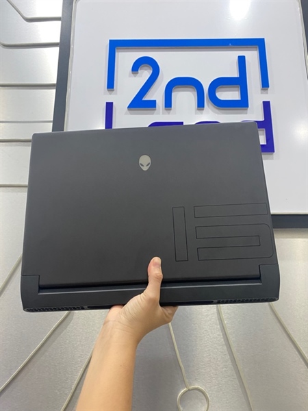 Laptop Alienware M51 - R7 AMD - AMD Ryzen 7 6800H - Ram 16GB - RTX 3060 - SSD 512GB - Màu đen - Ngoại hình: 98% - Body - Kèm sạc