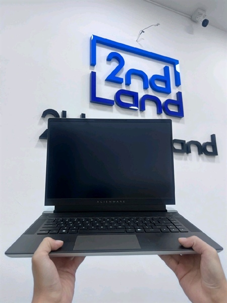 Laptop Alienwere X16 R1 - i9 - 13900 HK - RTX 4080 - Ram 32/1TB - Pin ổn - Màu trắng - Ngoại hình 97.5% - Màn phản quang hằn phím nhẹ - Kèm sạc 1