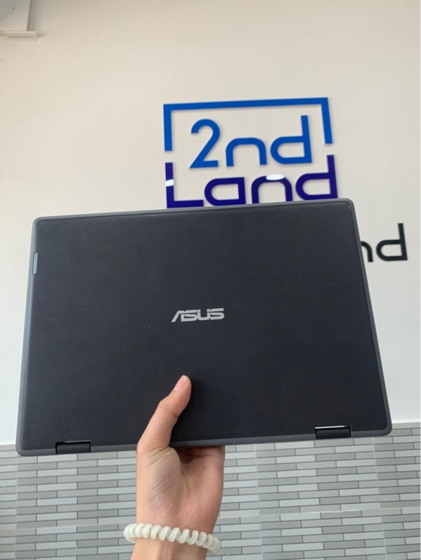 Laptop Asus BR1100FKA - Pentium silver N6000 - Ram 8GB/128GB SSD - Màu đen - Pin 70% - Ngoại hình: 98% - Màn cảm ứng, màn xước mèo - Kèm sạc