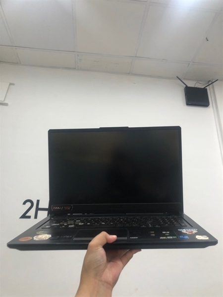 Laptop Asus gaming FX706 - i5-714CCM - RTX 3050 4G SSD512GB , SSD 500GB - RAM 16GB - Pin 66% - Màu đen - Ngoại hình 97% - Màn bầm phím ám xanh , phím tróc - Kèm sạc 1