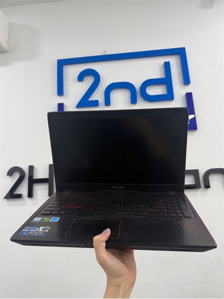 Laptop Asus GL553VD - i5 7300HQ/GTX1050 - 8/128GB SSD/300GB HDD - Màu nâu đỏ - Pin 66% - Ngoại hình 97% - Màn hở viền dưới , bản lề yếu , màn ám hồng , trầy nhiều - Kèm sạc 2