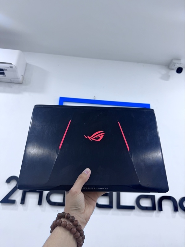 Laptop Asus Rog Stix GL553V - i7-7700HQ - ram 16gb - card Geforce GTX 1050 - ssd 256gb - HDD 1Tb - Màu đen - Pin 64% - Ngoại hình 97% - Trầy xước, màn hồng nặng, mòn touchpad - Kèm sạc