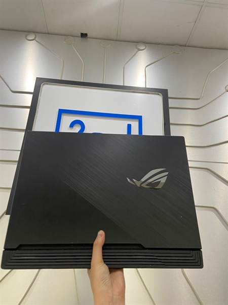 Laptop Asus ROG Strix G5124 - i5-10th - Ram 16GB 1650 Ti 4GB - 512GB SSD x 2 - Pin chai - Màu đen - Ngoại hình: 97% - Màn lỗi cáp không hiện thị, touchpad loạn, phím lỗi, lỗi cổng Type C, mặt C yếu nhựa , bản lề yếu - Kèm sạc Linh kiện - không bh