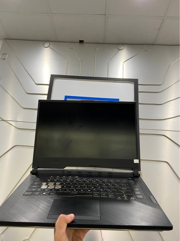 Laptop Asus Rog Strix G531GV - I7-9750H - Ram 16/512GB SSD - Sức khoẻ ổ 81% - RTX 2060 - Màn FullHD 120hz - Pin 57% - Màu đen - Ngoại hình: 97% - Màn ám hồng, phản quang, mất led mặt D bên trái, tróc sơn nút - Kèm sạc