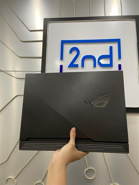 Laptop Asus Rog Strix G531GW - 240Hz - i7-9750H - Ram 32/1TB SSD 2TB - SSD - RTX 2070 - Pin 62% - Màu đen - Ngoại hình: 97.5% - Cấn góc - FullBox