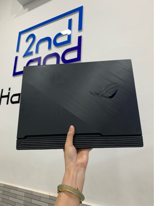 Laptop Asus ROG Strix - i7- 10750H - GTX 1650Ti - 16GB/512GB - Màu đen - Pin 60% - Ngoại hình: 97% - Màn ám xanh, 1 điểm phản quang nhỏ - Kèm sạc