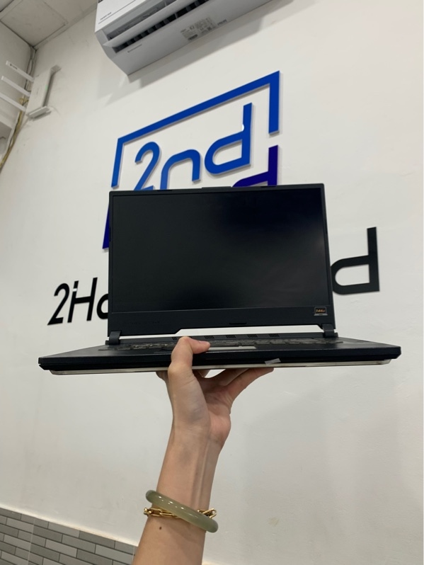 Laptop Asus ROG Strix - i7- 10750H - GTX 1650Ti - 16GB/512GB - Màu đen - Pin 60% - Ngoại hình: 97% - Màn ám xanh, 1 điểm phản quang nhỏ - Kèm sạc