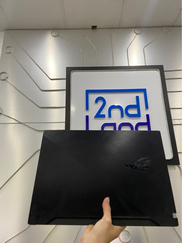 Laptop Asus Rog Zephyrus G15 GA GA502IU - ADM Ryzen 7 4800HS - NVIDIA GeForce GTX 1660 - 144Hz - Ram 16/1TB SSD - Pin 58% - Màu đen - Ngoại hình: 97% - màn in phím, ám xanh - Kèm sạc