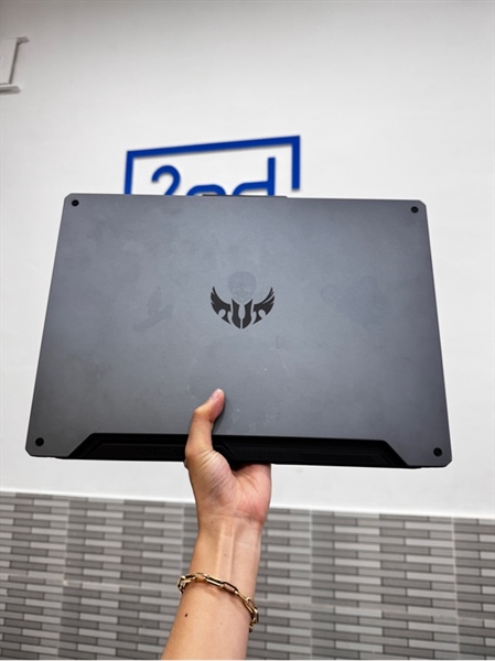Laptop Asus Tuf 15 - GTX 1650 - i5-10300H - 16/512SSD - Màu đen - Pin 100% đã thay - Ngoại hình 98% - Màn in phím nhẹ - Body, kèm sạc