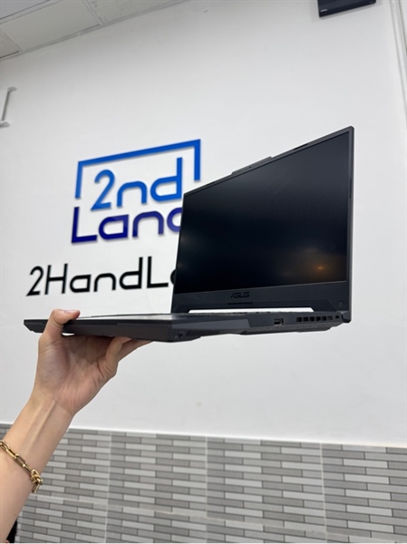 Laptop Asus Tuf 15 - Ryzen 7 6800H - RTX 3050Ti - 8/512GB SSD - Màu đen - Pin 83% - Ngoại hình 98% - 1 đốm phản quang - Body, kèm sạc 2