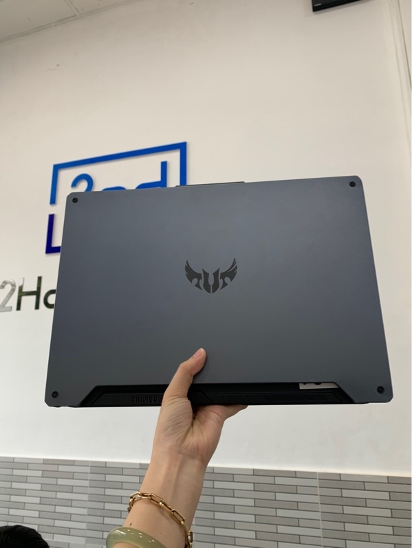 Laptop Asus Tuf F15 FX506LH - i5-10300H - GTX 1650 4GB - Ram 8GB/SSD 512GB - Màu đen - Pin 52% - Ngoại hình: 97% - Cấn góc, màn viền ám vàng - Kèm box + sạc