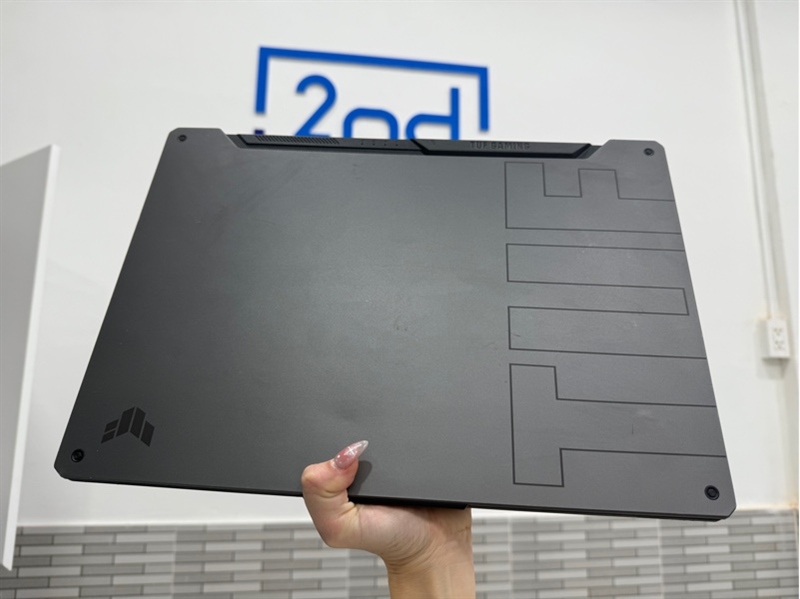 Laptop Asus Tuf F15 - i5-11900H - RTX 3050 - 4GB RAM - 8GB/SSD512GB - Màu đen - Pin 62% - Tình trạng tốt - Ngoại hình 96% - Phản quang , bể sườn - Kèm sạc linh kiện