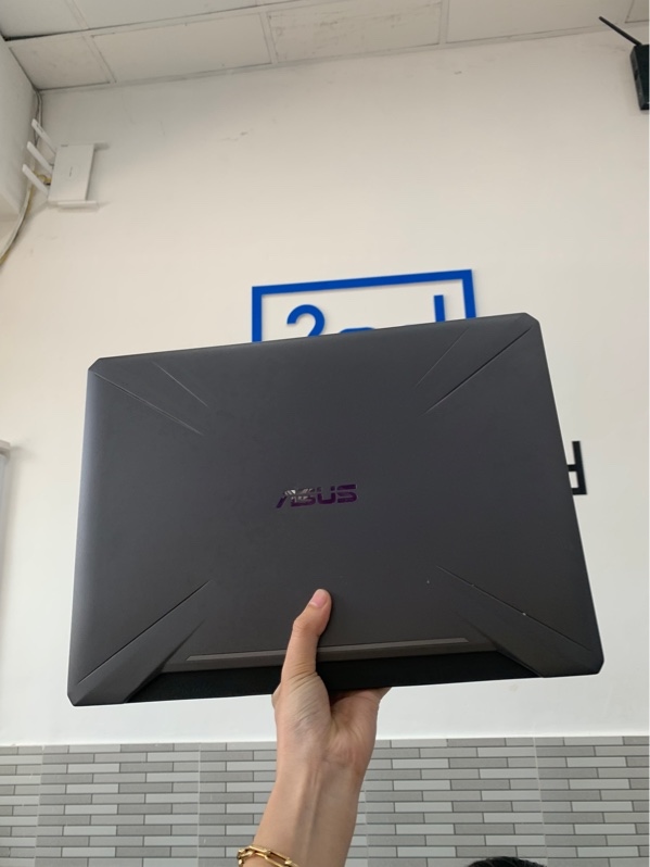 Laptop Asus Tuf FX505DT - Ryzen 5 3550H - Ram 16GB/512GB SSD - RTX 1650 4GB - Màu đen - Pin 60% - Ngoại hình: 97% - Màn phản quang - Kèm sạc