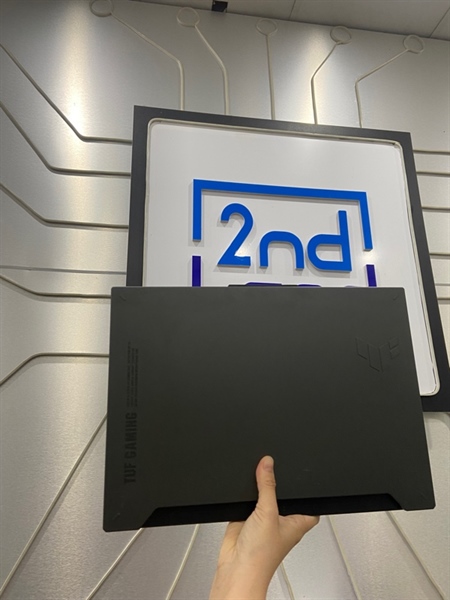 Laptop Asus Tuf Gaming A15 - AMD Ryzen 7 7735HS - RTX 4060 - Ram 16/512GB SSD - Pin 87% - Màu đen - Ngoại hình: 98% - Màn cháy viền đỏ nặng - Body - Kèm sạc