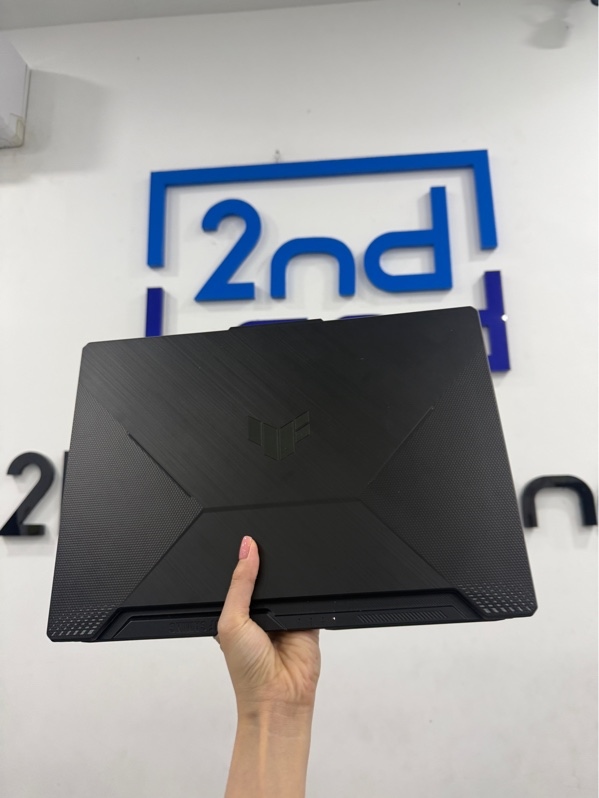 Laptop ASUS TUF GAMING A15 FA506NFR - chip AMD Ryzen 7 7435HS - card NVIDIA GeForce RTX 2050 - 16gb/SSD 512gb - Màu đen - Pin 83% - Ngoại hình 97% - Màn tối góc , vàng viền , hở sáng nhẹ , phím mòn nhẹ , màn trầy , máy trầy nhẹ - Kèm sạc