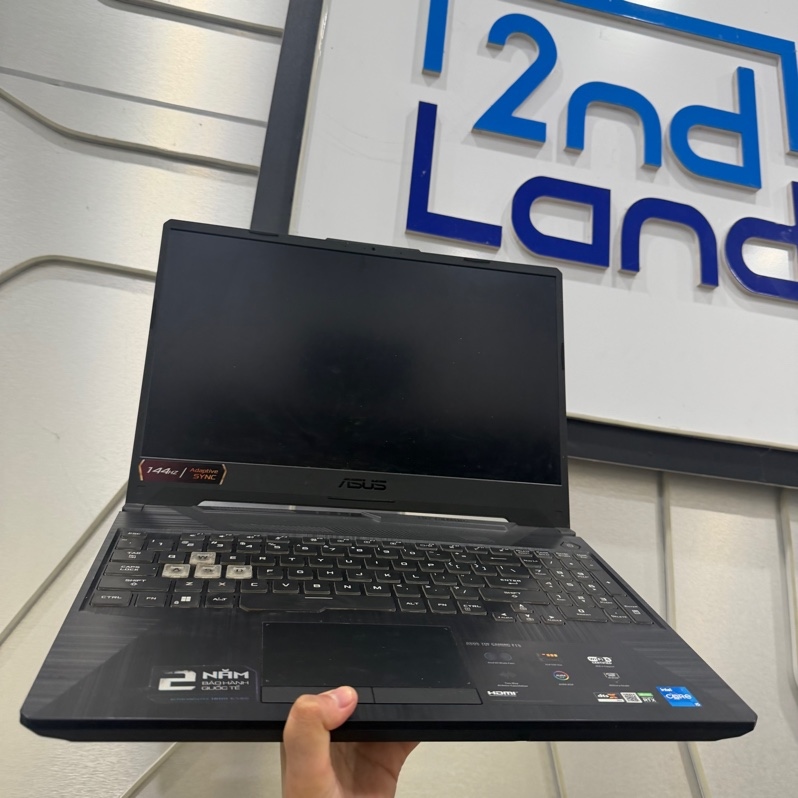 Laptop Asus Tuf Gaming F15 FX506HC - i5 11400H RTX 3050 - 16/512GB SSD - Pin 70% - Màu đen - Ngoại hình: 97% - Màn ám tối viền nhiều, trầy xước nhiều - Kèm 1 sạc