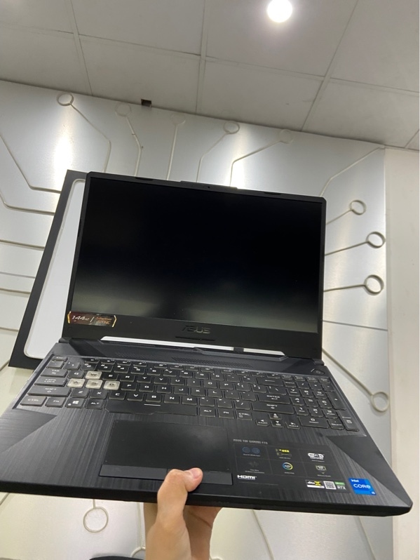Laptop Asus Tuf Gaming F15 FX506HCB - i5-11400H - Ram 16/512GB SSD - RTX 3050 4GB - Pin 58% - Màu đen - Ngoại hình: 98% - Màn phản quang, ám viền, ổ cứng 91% tốt chạy 12k giờ, fps 45 - Kèm sạc
