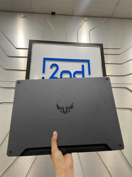Laptop Asus Tuf Gaming F15 FX506LH - i5-10300H - GTX 1650 - Ram 8/512GB SSD - Pin 64% - Màu xám - Ngoại hình: 97% - Cấn góc sườn, mất 2 ốc mặt D - Kèm sạc
