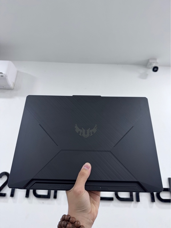 Laptop Asus TUF gaming f15 - i5-10300H - ram 8g - Card 1650 4g - ổ 512g sức khỏe 96% - Màu đen - Pin 65% - Ngoại hình 97% - Màn đốm phản quang, ám vàng, mất ốc giữa xước nhẹ, card furkmar 67 độ - Kèm sạc