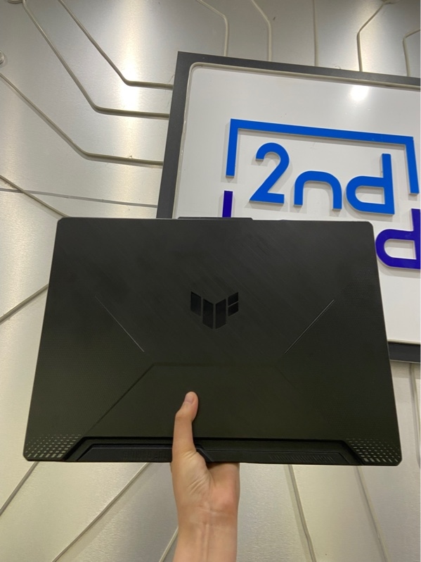 Laptop Asus TUF Gaming F15 - Intel Core i7 11800H - Card NVIDIA GeForce RTX 3050 - Ram 16/512GB SSD - Pin 78% - Màu đen - Ngoại hình: 97% - Màn ám xanh nhẹ - Kèm sạc