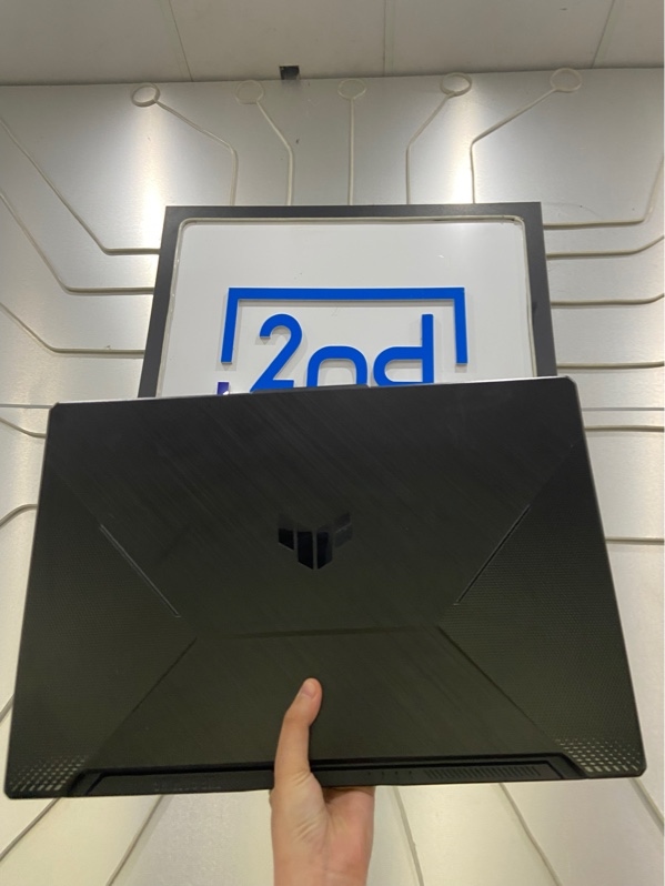 Laptop Asus TUF Gaming F17FX706HC - Core i5-11400H - Card GeForce RTX 3050 - Ram 8GB/512GB SSD - Pin 62% - Màu đen - Ngoại hình: 97% - Màn ám hồng, nền đen ám viền, 3 đốm phản quang - Kèm sạc