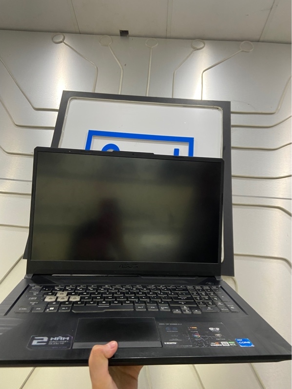 Laptop Asus TUF Gaming F17FX706HC - Core i5-11400H - Card GeForce RTX 3050 - Ram 8GB/512GB SSD - Pin 62% - Màu đen - Ngoại hình: 97% - Màn ám hồng, nền đen ám viền, 3 đốm phản quang - Kèm sạc