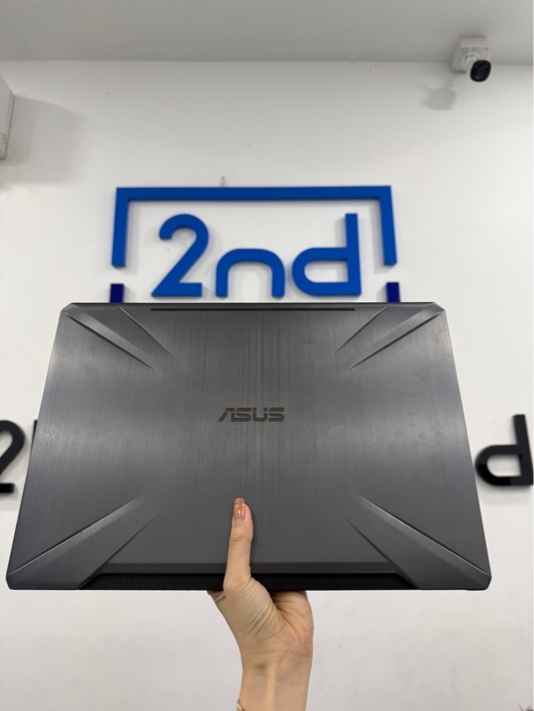 Laptop ASUS TUF GAMING FX540GE_FX80GE - i7-8750H - card NVIDIA GEFORCE GTX 1050Ti - Ram 8/HDD 1TB - Màu đen - Pin 60% - Ngoại hình 96% - trầy nhiều, viền nhựa màn nứt - Kèm sạc