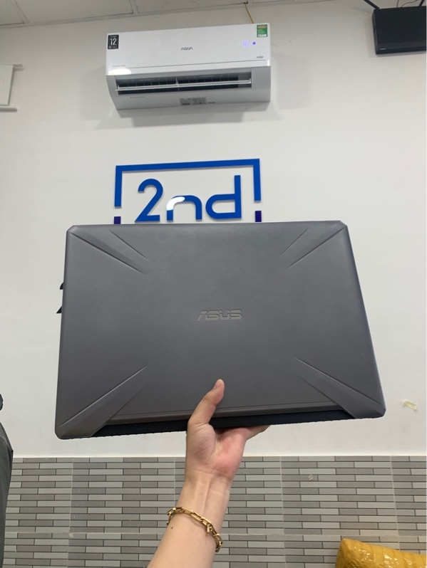 Laptop Asus tuf gaming fx705DT - Ryzen 7 3750H - Ram 8/500ssd- GTX 1650 4GB - Màu đen - Pin 60% - Ngoại hình: 97% - Màn ám hồng, phản quang - Kèm sạc