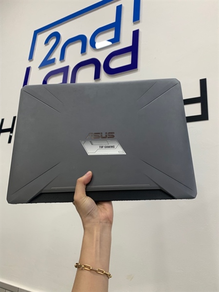 Laptop Asus Tuf Gamming FX 505GE - RTX 1050Ti - i5-8300H - 8/256SSD 1T HDD - Màu đen - Pin 29% - Ngoại hình: 98% - Loa rè nặng, màn trầy, ám hồng, 1 điểm phản quang, card yếu - Body, kèm sạc -( SP KHÔNG BẢO HÀNH )