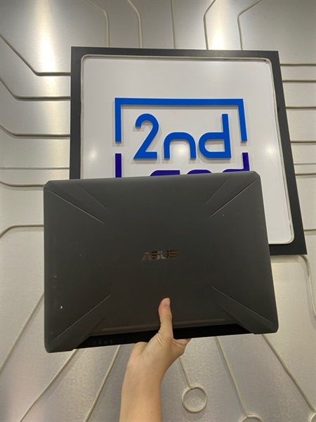 Laptop Asus Tufgaming 505D - Ryzen 7 3750H - GTX 1650 - Ram 8/512GB SSD - Pin 100% đã thay - Màu đen - Ngoại hình: 96% - Màn phản quang, ám hồng, trầy cấn, bể vỏ máy, loa rè, camera + mic lỗi, màn in phím - Body - Kèm sạc