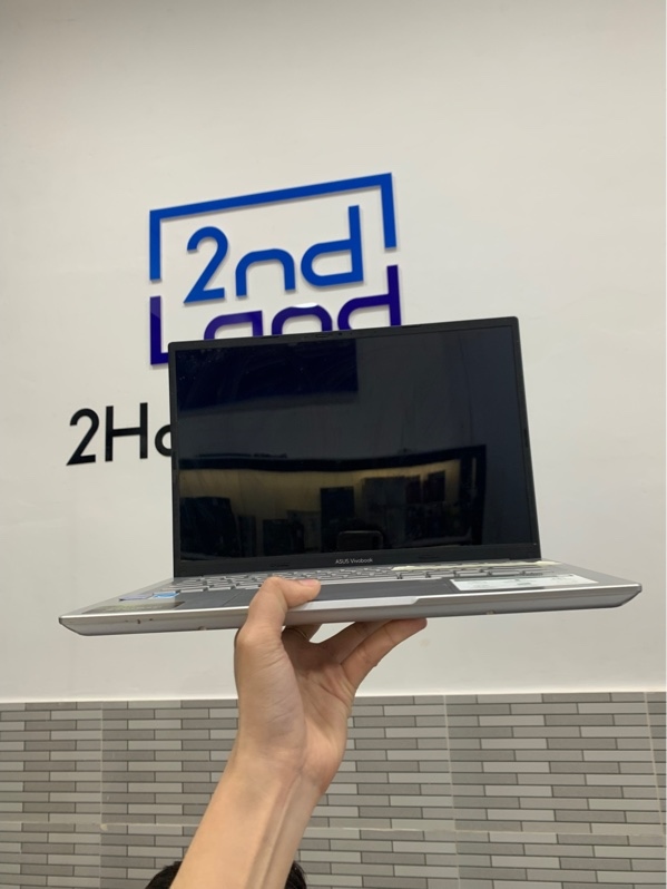 Laptop Asus Vivibook X1403ZA - i5-12500H - 8GB/256GB - Màu bạc - Pin 73% - Ngoại hình: 97% - Màn trầy ám xanh, bung 2 phím - Kèm sạc