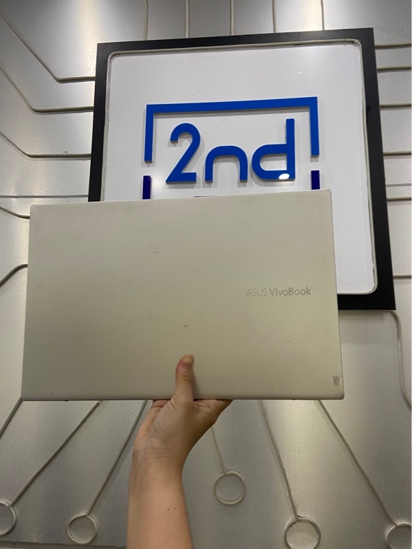 Laptop Asus Vivibook X531FA - i5-8265U - Ram 8/512GB SSD - Pin 61% - Màu bạc - Ngoại hình: 96% - màn ám hồng viền nhẹ , màn phản quang , màn in phím - Kèm sạc