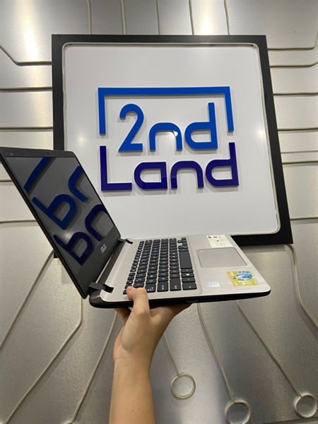 Laptop Asus Vivobook 14 - i3-70200 - Ram 4GB SSD 128GB - Pin 50% - Màu xám - Ngoại hình: 97% - Màn ám vàng - Body - Kèm sạc 2