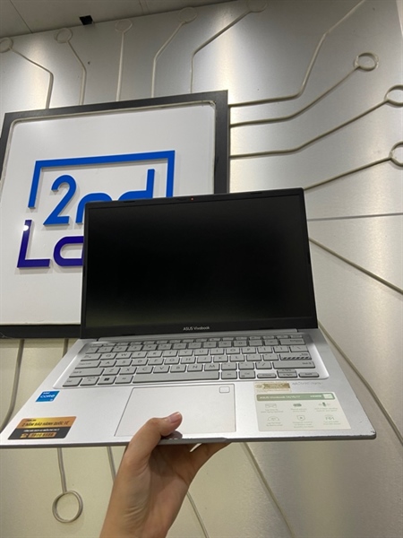 Laptop Asus Vivobook 14 - Model X1404za - i3-1215U - Ram 8/512GB SSD - Pin 84% - Màu xám - Ngoại hình: 97% - Viền trầy , lưng trầy, màn ám hồng - Kèm sạc 1