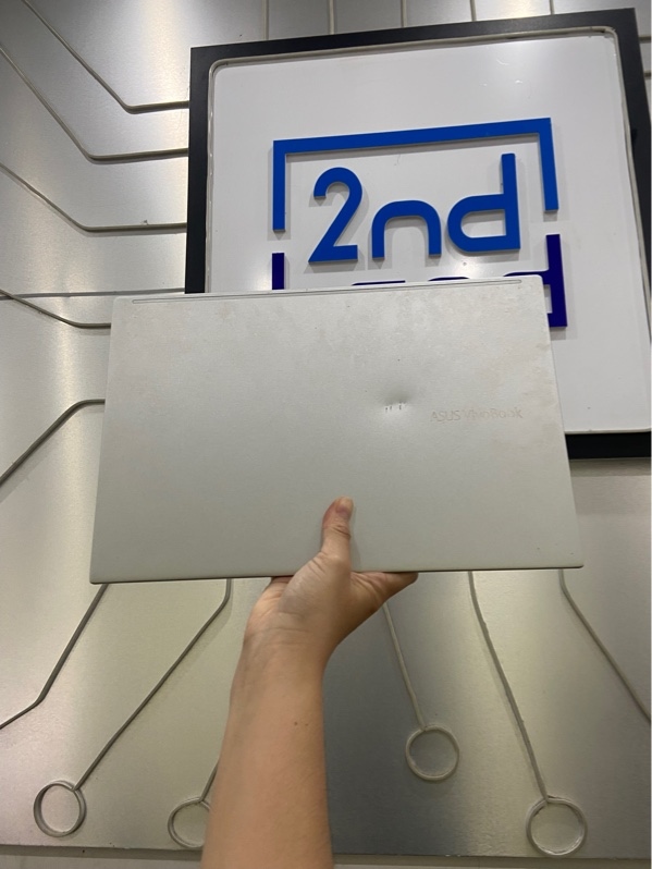 Laptop Asus Vivobook 14 X421EAY - i3-1115G4 - Ram 4/512GB SSD - Pin 73% - Màu bạc - Ngoại hình: 97% - 1 đốm phản quang, màn ám viền vàng - Body - Kèm sạc