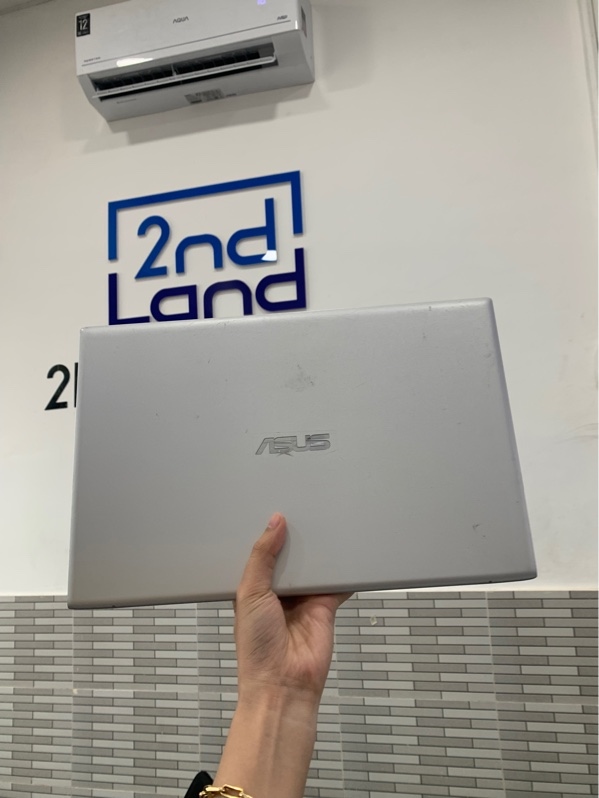 Laptop Asus Vivobook 15 - i3-10110U - 4GB/256G - Màu bạc - Pin 64% - Ngoại hình: 97% - ám hồng phản quang- Kèm sạc