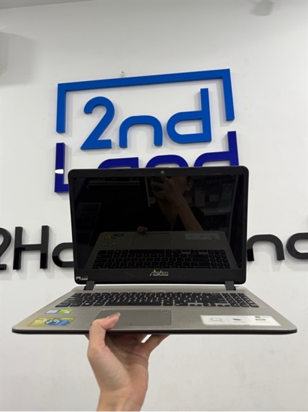 Laptop Asus Vivobook 15 X507UF - i5 8250U - Ram 4GB Card Geforce MX130/ HDD 1TB (Raid) - 128GB SSD ( Raid) - Màu xám - Pin thay new - Ngoại hình 97% - Màn ám hồng , phản quang , hằn phím , máy trầy nhiều - Kèm sạc 2