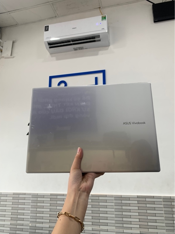 Laptop ASUS Vivobook 16X X1607QA - Snapdragon X X1-26-100 - RAM 16GB/SSD 512GB - Màu bạc - Pin 92% - Ngoại hình: 98% - Fullbox