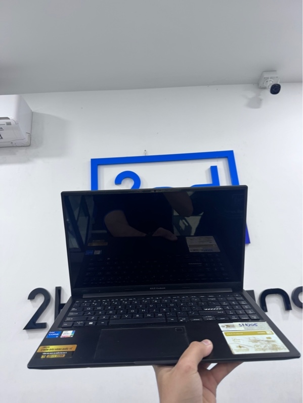 Laptop Asus Vivobook A1505VA - i5-13500H - 16/512Gb ssd - Màu đen - Pin 66% - Ngoại hinh· 98% - Máy trầy xước nhẹ, màn ám vàng, hằn phím, ổ sức khoẻ 92% - Kèm sạc