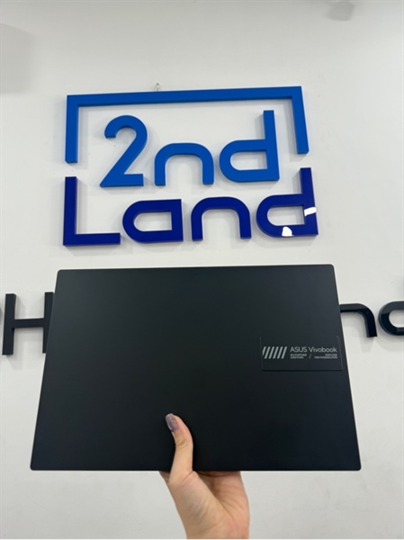 Laptop Asus Vivobook G0 E1404FA - Ryzen 5 7520U - 16/512GB SSD - Màu đen - Pin 90% - Ngoại hình 97% - Màn ám vàng , mặt dưới trầy - Kèm sạc
