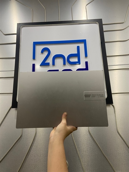 Laptop Asus Vivobook Go E1504 FA - AMD Ryzen 5 7520U - AMD Radeon Graphics 512GB SSD Ram 16GB - Pin 95% - Màu xám - Ngoại hình : 97% - Máy cấn vài chỗ - Body - Kèm sạc